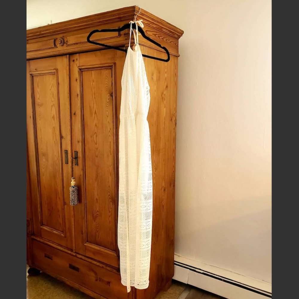 🆕️ 👰🏻 NWOT White Lace Double High-Slit Dress - Picture 2 of 6